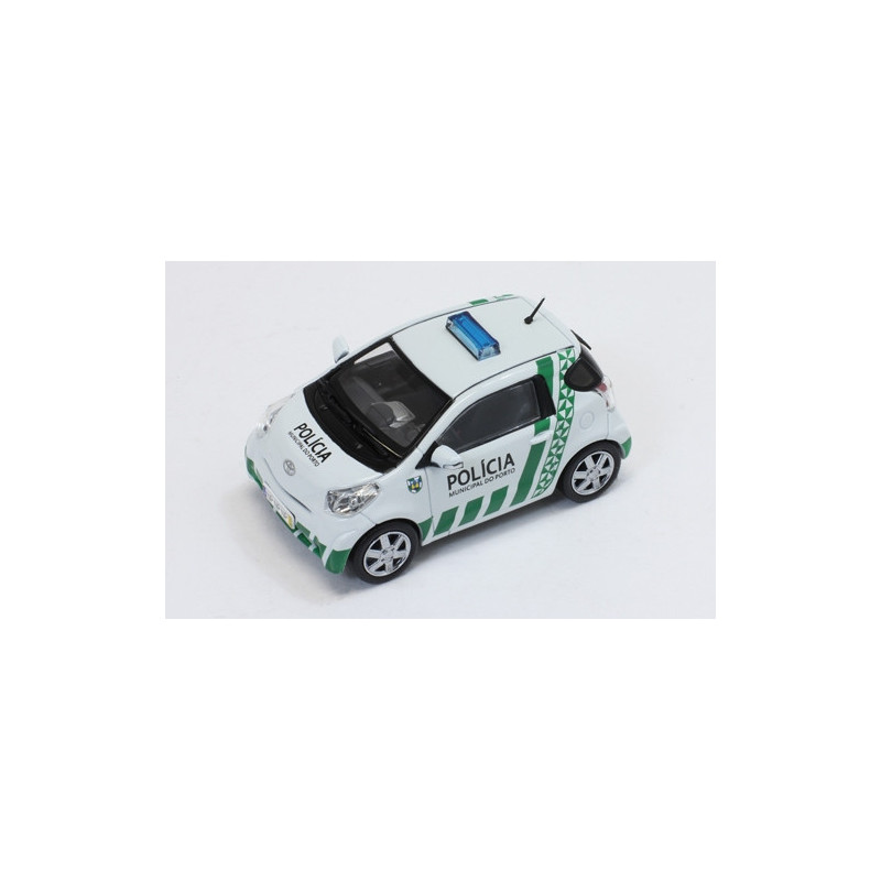 Toyota IQ Policia Municipal